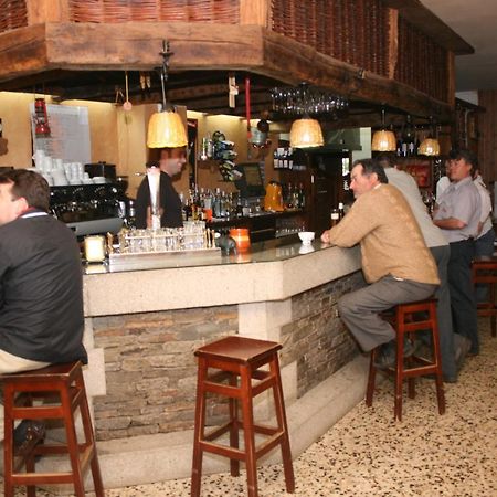 Hotel A Taberna De Vento Lalín Esterno foto