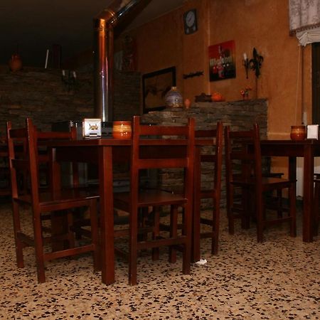 Hotel A Taberna De Vento Lalín Esterno foto