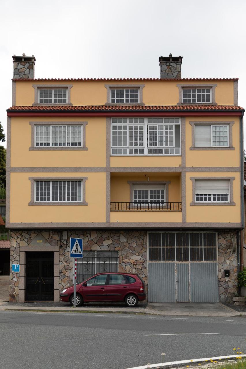 Hotel A Taberna De Vento Lalín Esterno foto