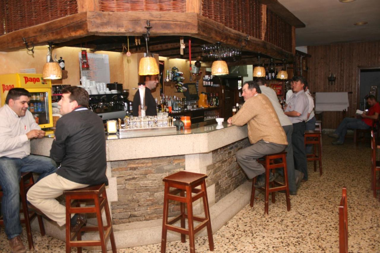 Hotel A Taberna De Vento Lalín Esterno foto