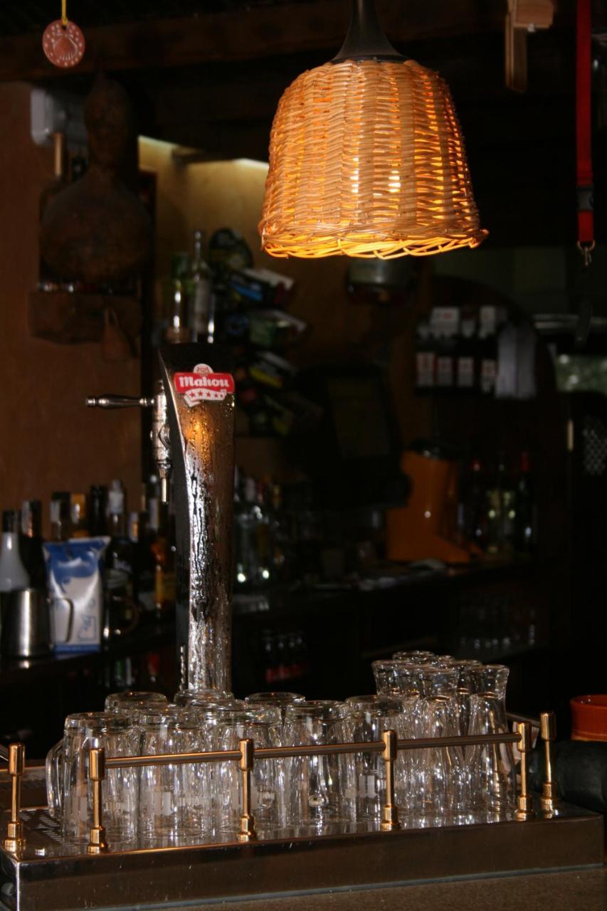 Hotel A Taberna De Vento Lalín Esterno foto
