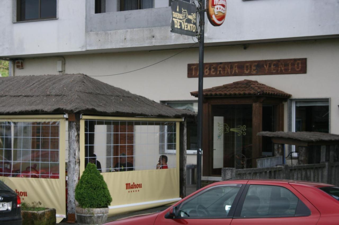 Hotel A Taberna De Vento Lalín Esterno foto