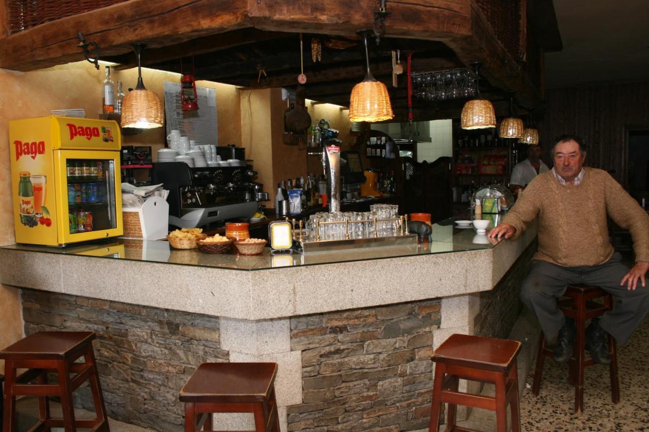 Hotel A Taberna De Vento Lalín Esterno foto