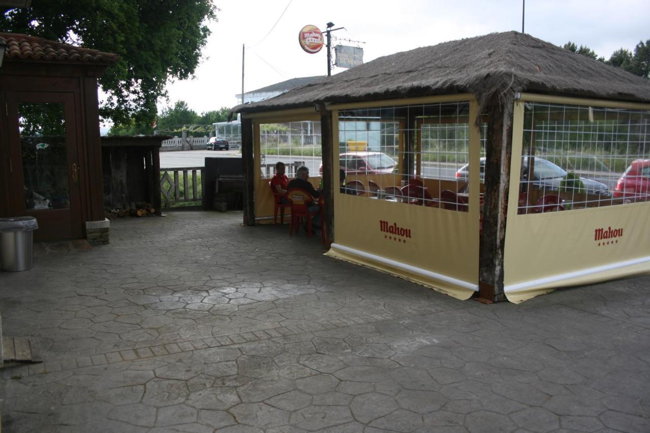 Hotel A Taberna De Vento Lalín Esterno foto