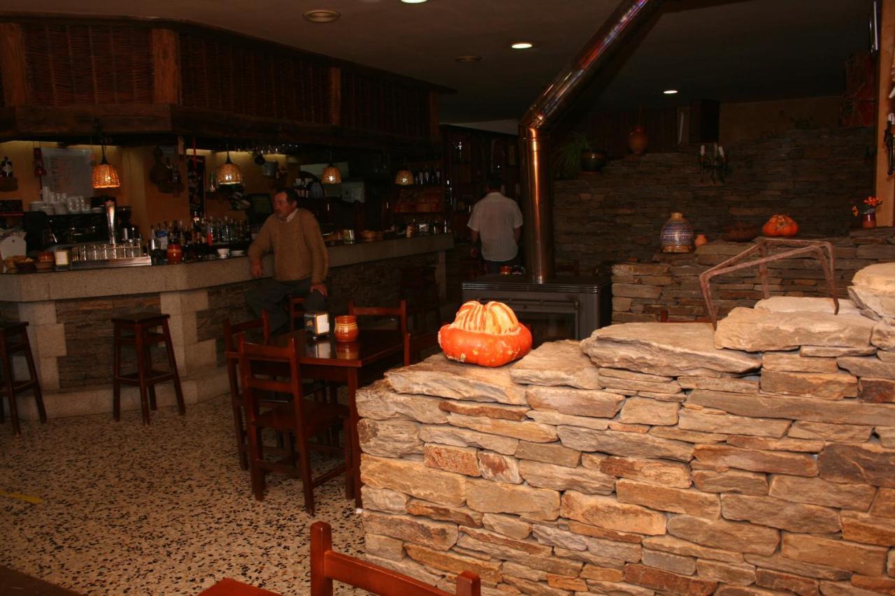 Hotel A Taberna De Vento Lalín Esterno foto