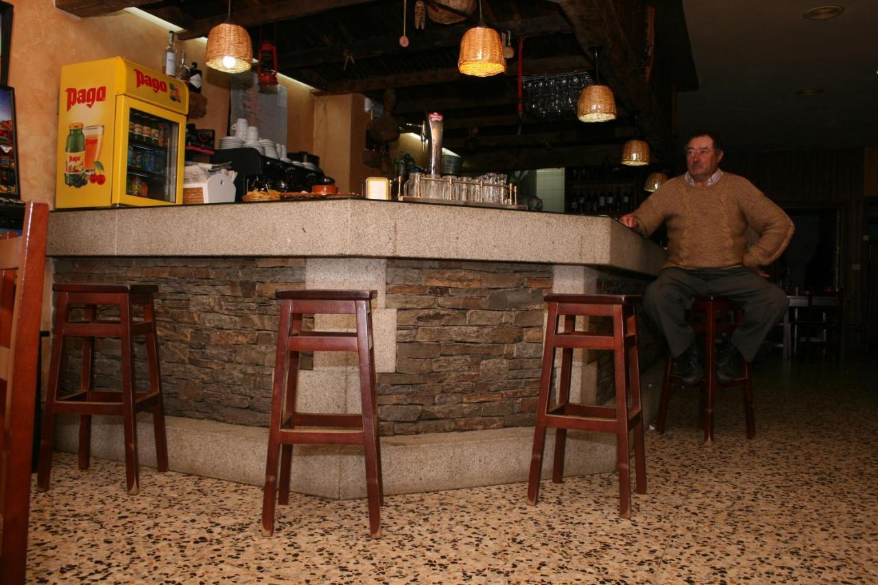 Hotel A Taberna De Vento Lalín Esterno foto